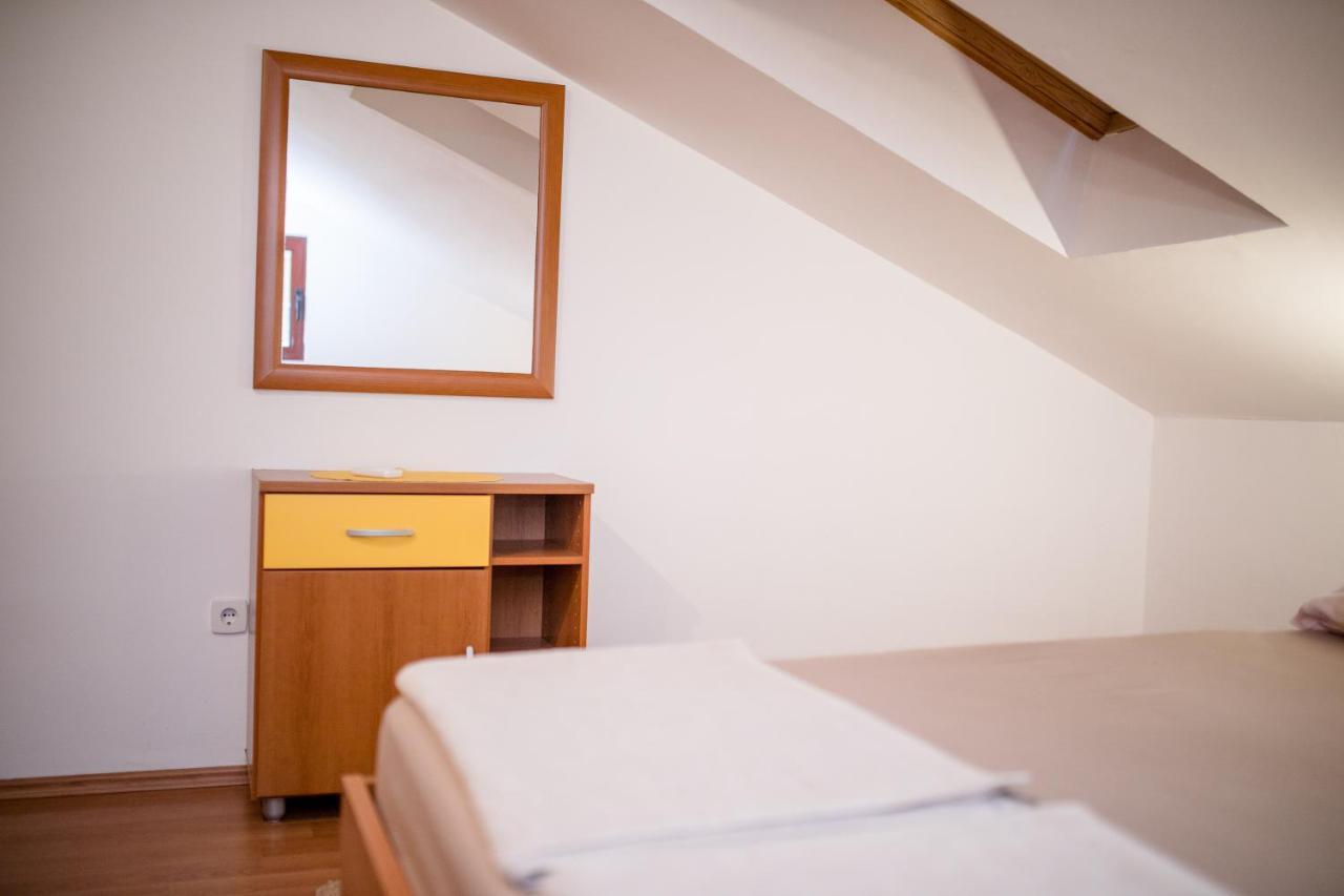 Apartments Padovan Banjol Luaran gambar