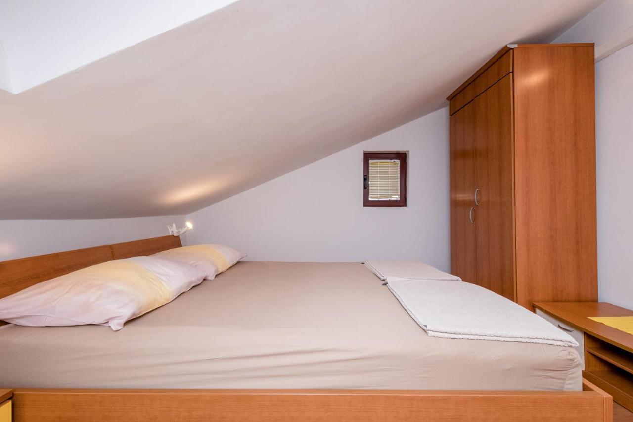 Apartments Padovan Banjol Luaran gambar