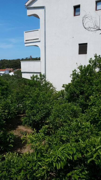 Apartments Padovan Banjol Luaran gambar